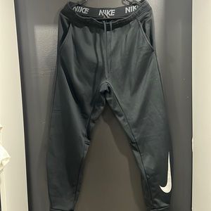 Nike Sweatpants Medium Black Thermal Sweats